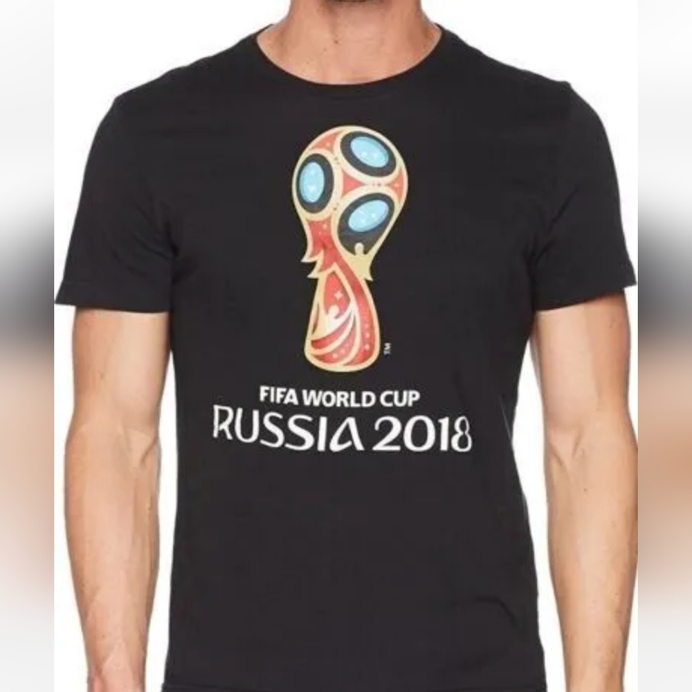 Adidas FIFA World Cup 2018  Emblem Tee  Men's  T-Shirt  Size XL   Black